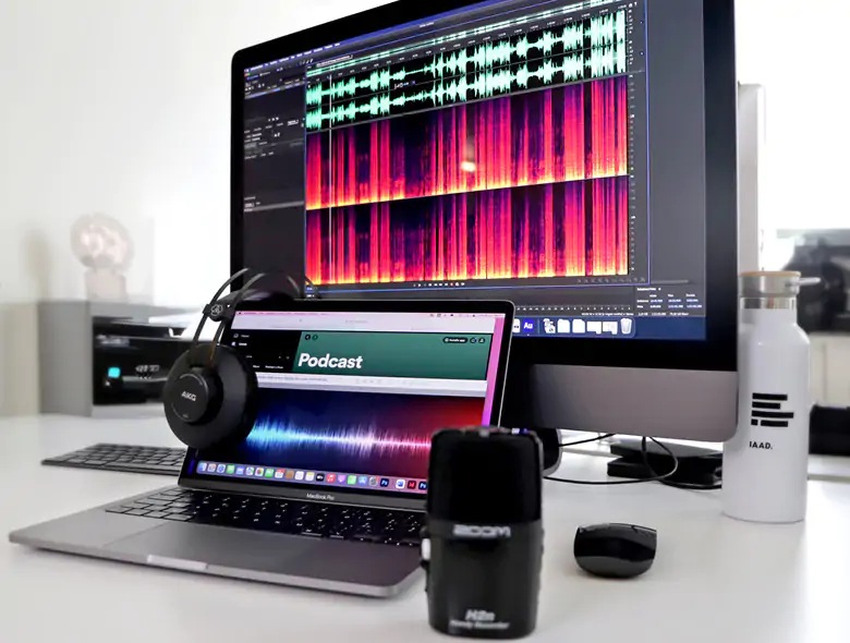 Scopri il Corso Professional in Podcasting di IAAD.